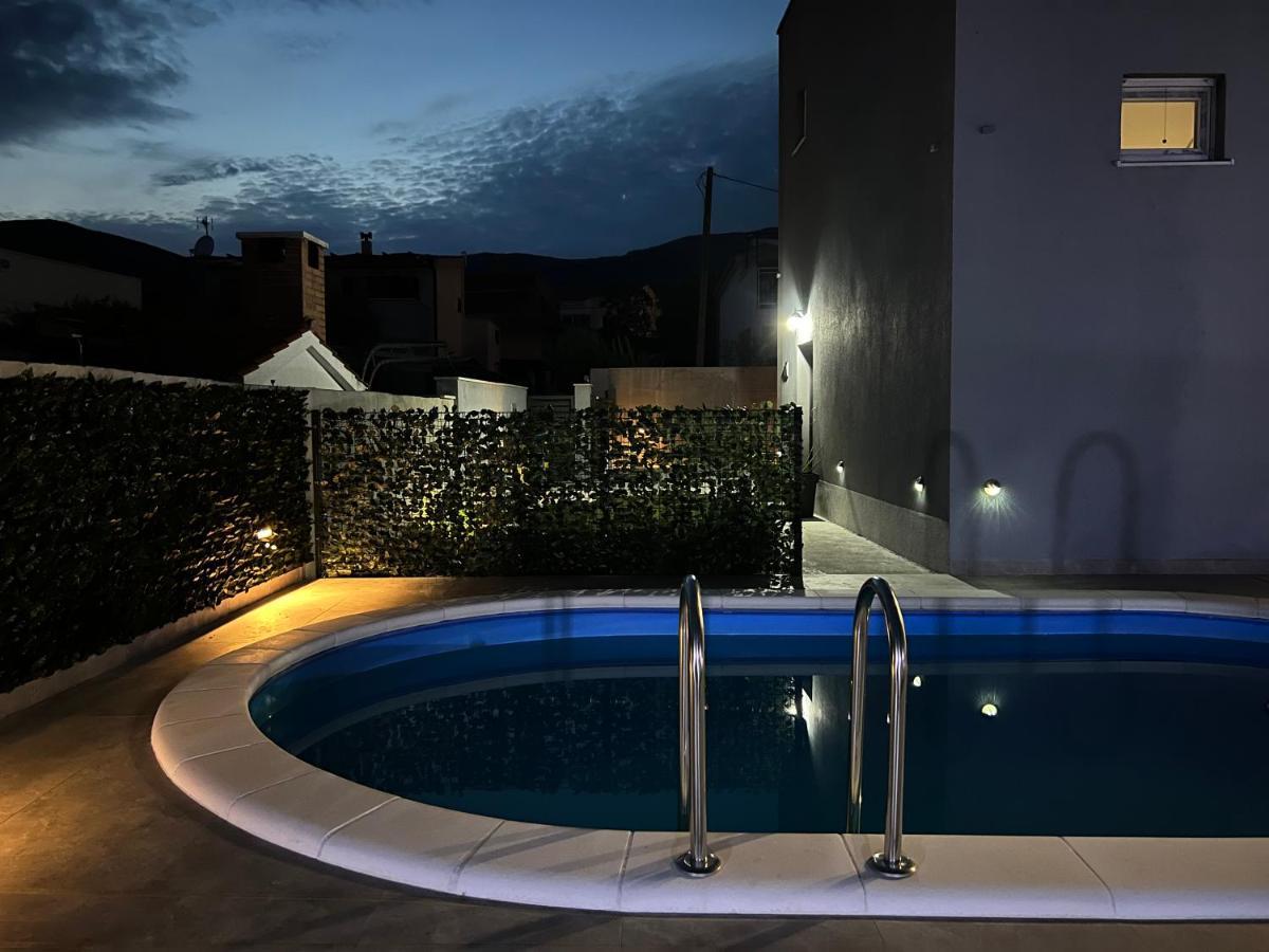 Villa Marta 3 Bedrooms, 2 Baths And Pool Kaštel Štafilić Exterior foto