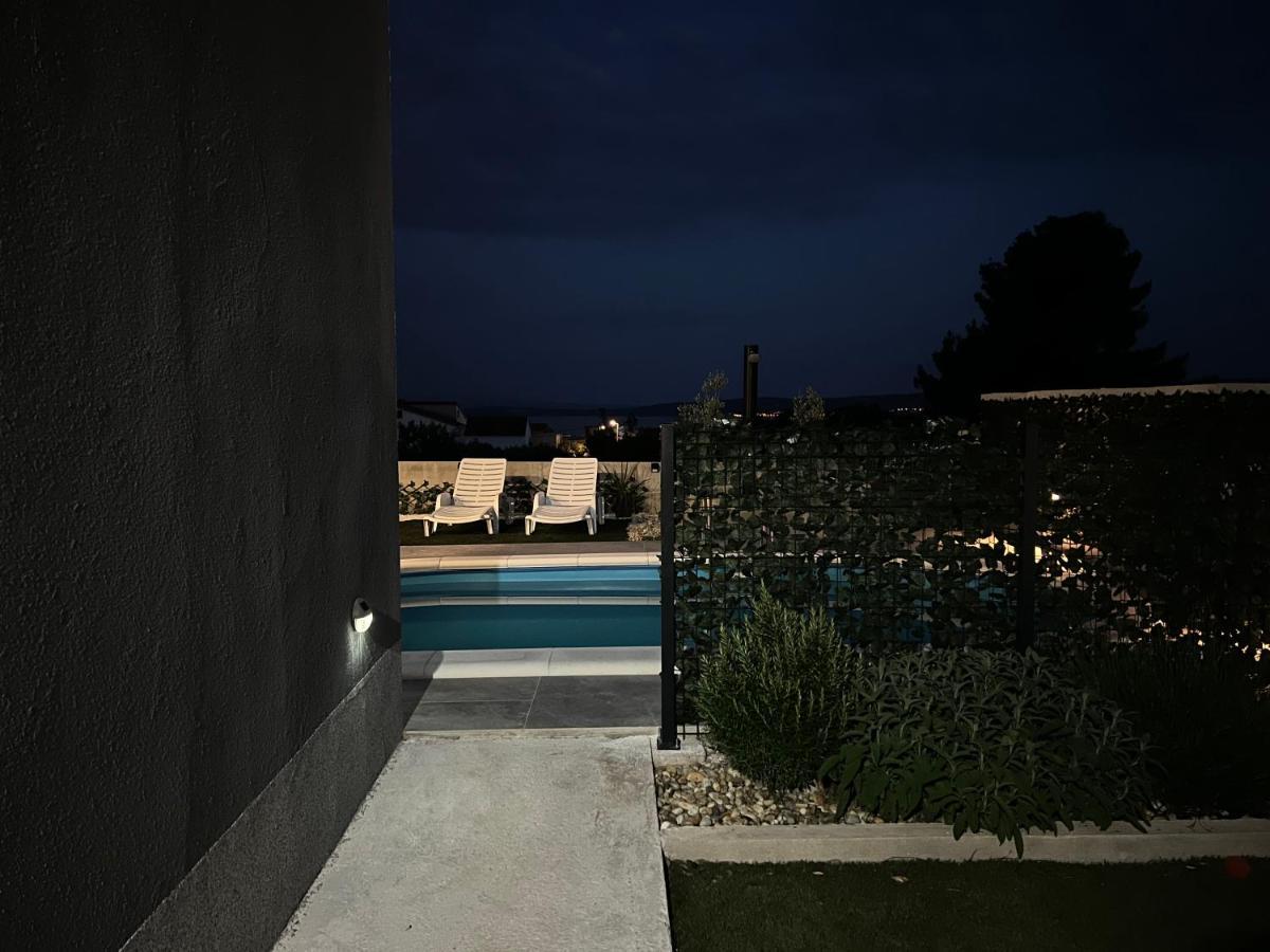 Villa Marta 3 Bedrooms, 2 Baths And Pool Kaštel Štafilić Exterior foto